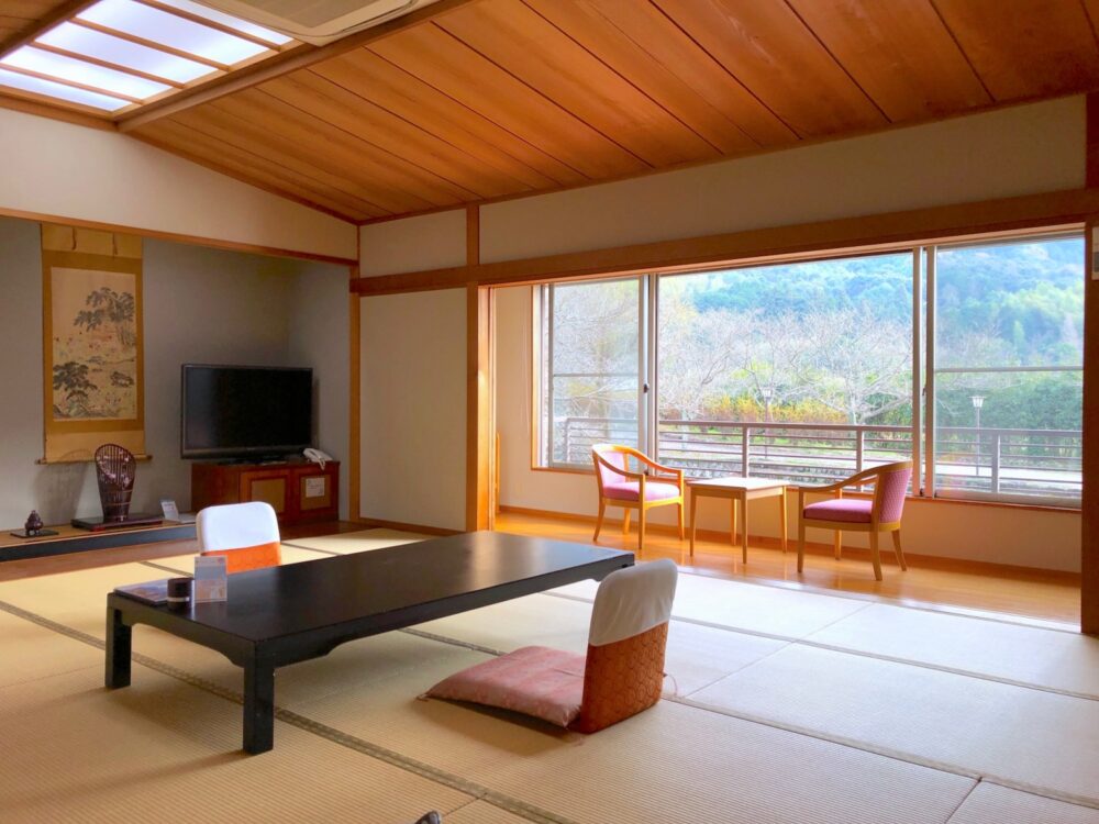 ゆの温泉 芳山園
