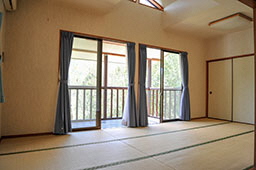 やさかキャンプ場 ケビン